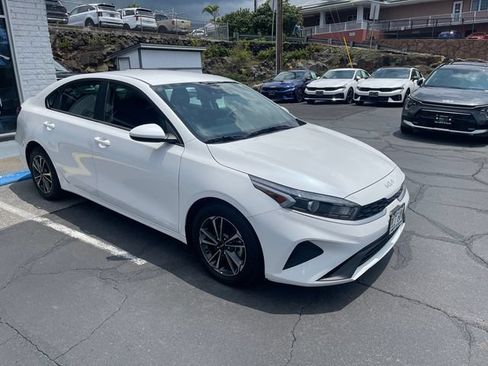 Used 2024 Kia Forte LXS FWD image 8