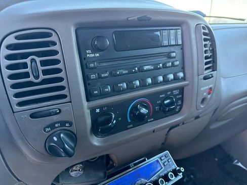 Used 2000 Ford F150 XL image 17