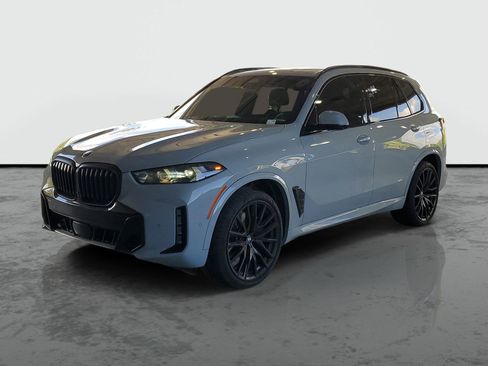 Used 2024 BMW X5 sDrive40i w/ M Sport Package RWD image 4