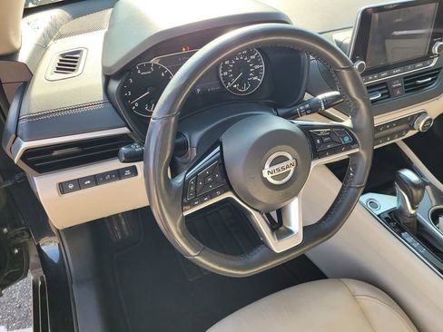 Used 2020 Nissan Altima 2.5 SV FWD image 26