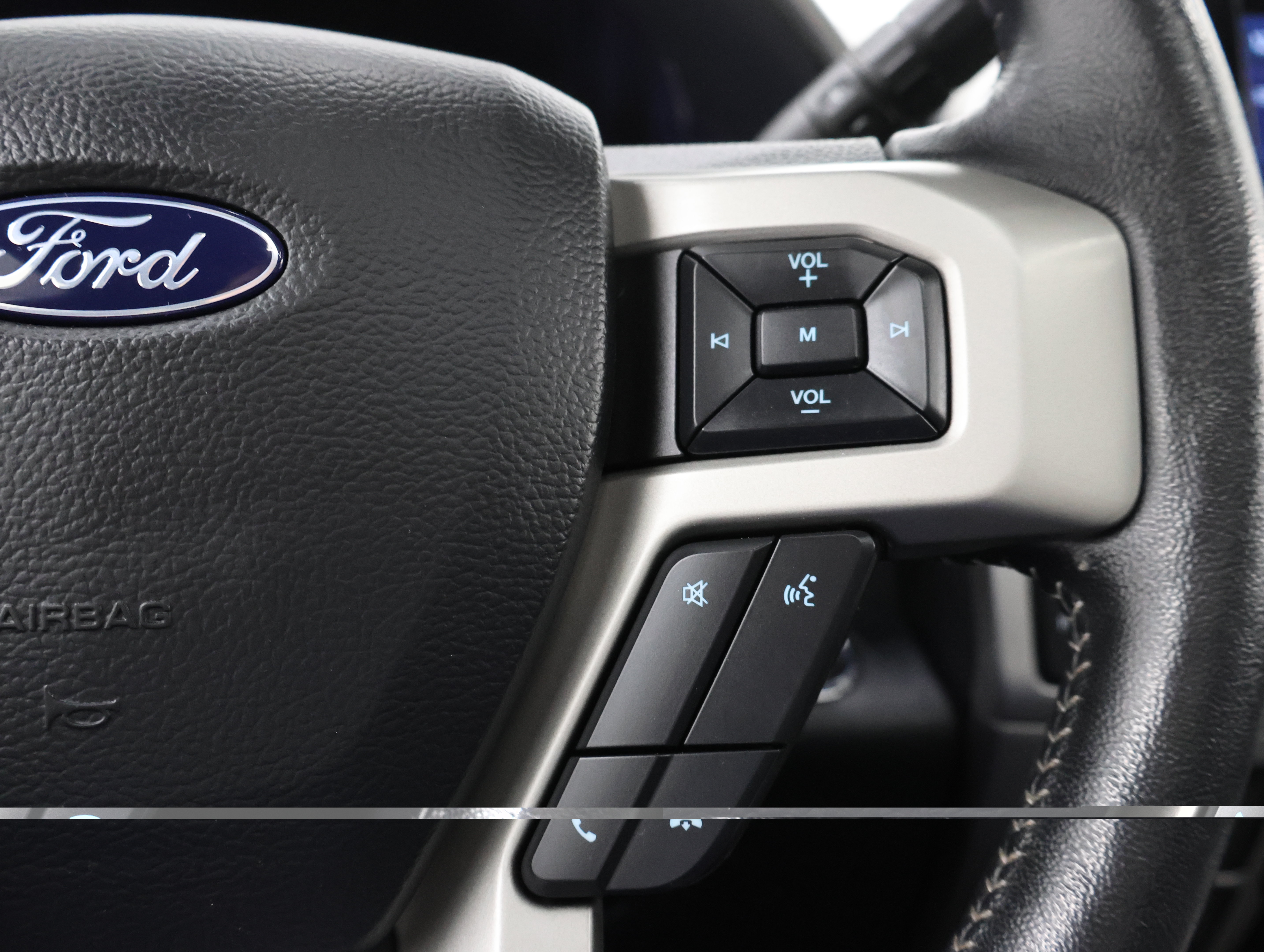 Used 2022 Ford F250 Lariat w/ Tremor Off-Road Package AWD/4WD image 15