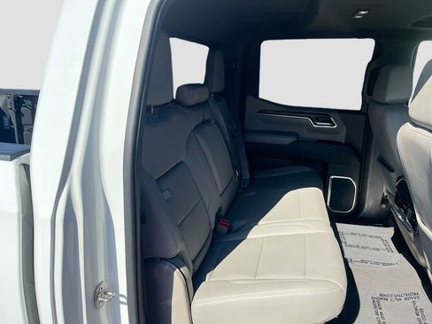 Used 2023 GMC Sierra 1500 SLT w/ SLT Premium Package image 29