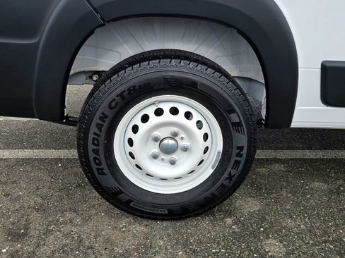 Used 2025 RAM ProMaster 2500 w/ Storage Group image 27