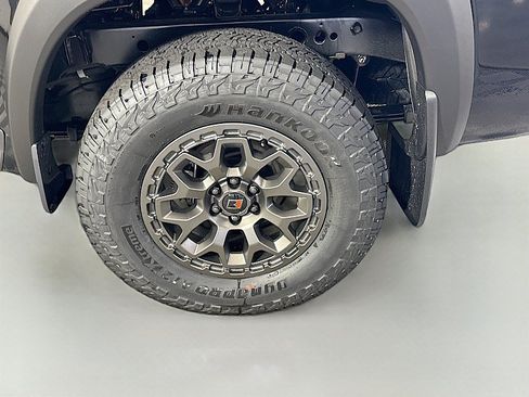 New 2026 Nissan Frontier PRO-4X w/ Pro Premium Package AWD/4WD image 32