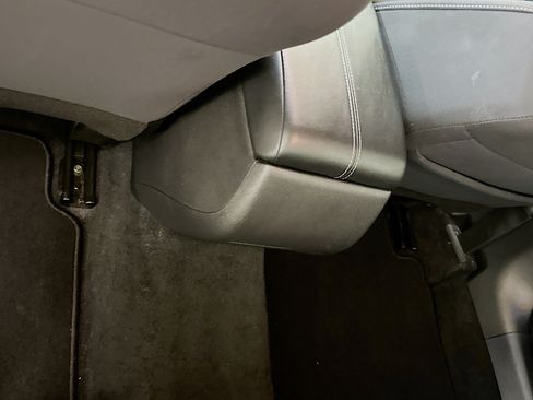 Used 2025 Nissan Altima 2.5 SV FWD image 27