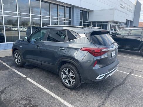Used 2021 Kia Seltos EX image 9