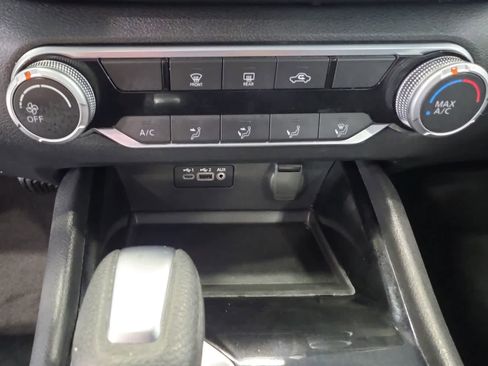 Used 2024 Nissan Altima 2.5 SV FWD image 23