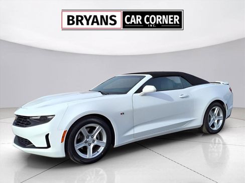 Used 2023 Chevrolet Camaro LT image 19