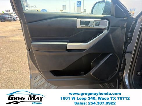 Used 2021 Ford Explorer Limited w/ Equipment Group 301A RWD image 10