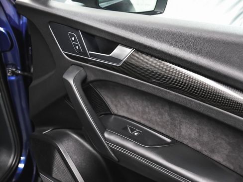 Used 2018 Audi SQ5 Premium Plus w/ Navigation Package image 19