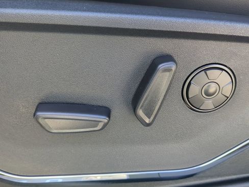 New 2026 Ford F250 Platinum w/ Tremor Off-Road Package image 52