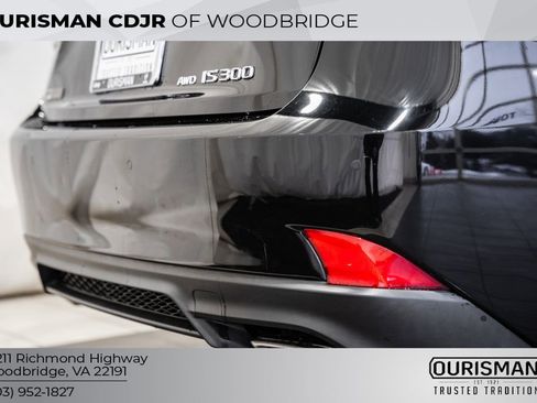 Used 2019 Lexus IS 300 AWD w/ Navigation Package image 7