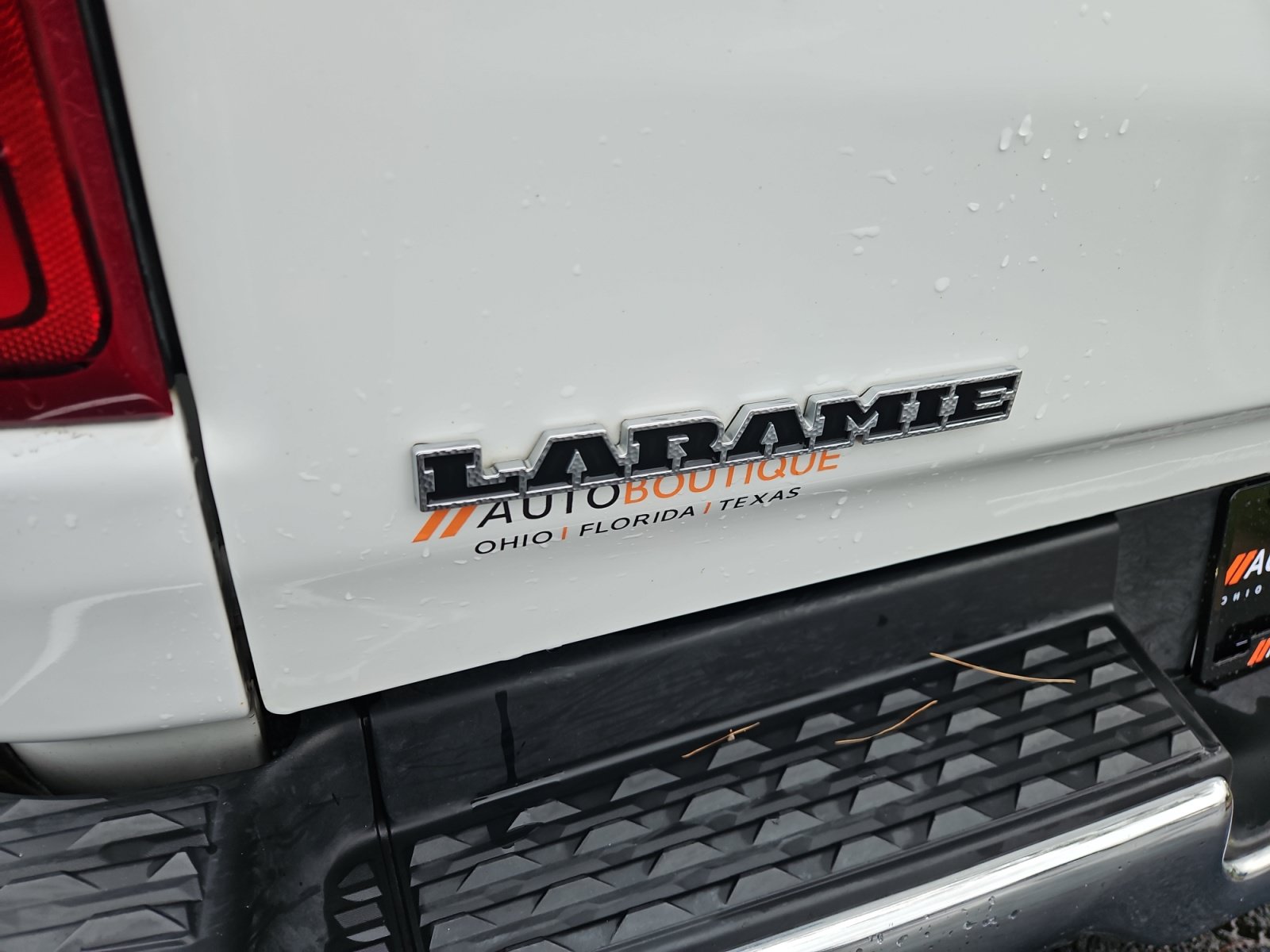 Used 2022 RAM 1500 Laramie AWD/4WD image 16