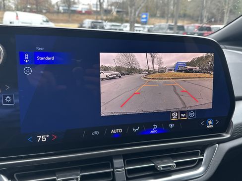 New 2026 Chevrolet Equinox EV LT image 28