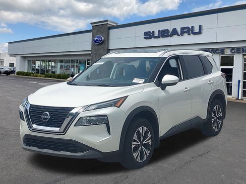 Used 2023 Nissan Rogue SV w/ SV Premium B Package AWD/4WD image 3