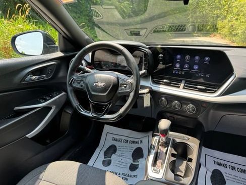 Used 2024 Chevrolet Trax RS w/ Driver Confidence Package FWD image 27