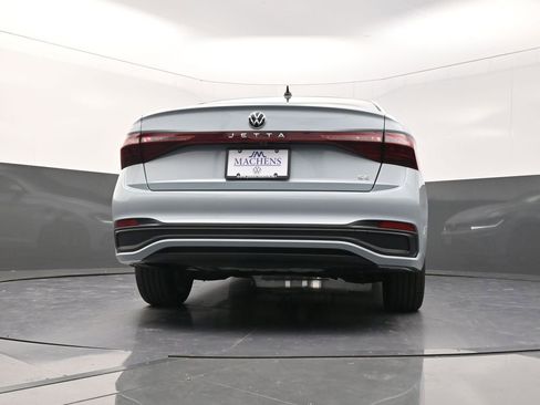 New 2026 Volkswagen Jetta SE FWD image 25