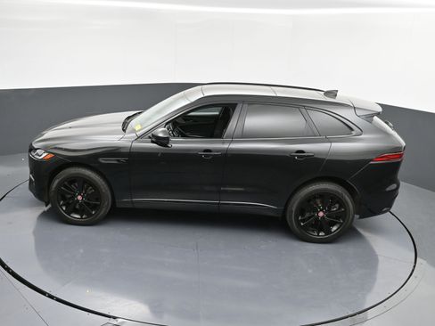 Used 2022 Jaguar F-PACE S image 37