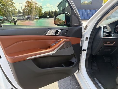 Used 2019 BMW X7 xDrive50i w/ Premium Package AWD/4WD image 26