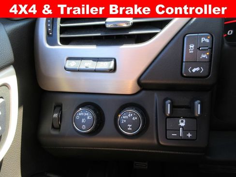 Used 2016 GMC Yukon Denali AWD/4WD image 35