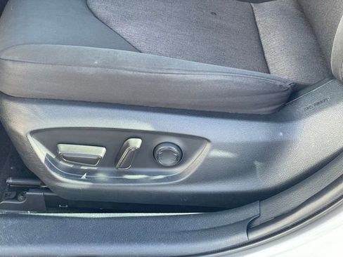 Used 2022 Toyota Camry LE FWD image 12
