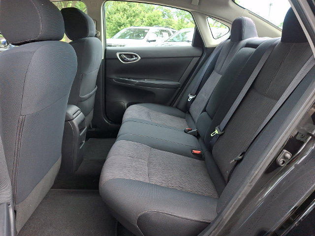 Used 2015 Nissan Sentra SV FWD image 11