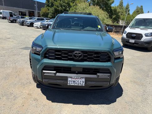 Used 2026 Toyota 4Runner TRD Off-Road Premium AWD/4WD image 8
