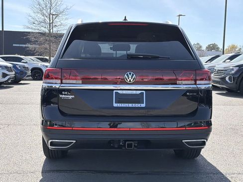 New 2026 Volkswagen Atlas SEL image 4