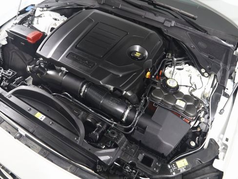 Used 2024 Jaguar XF R-Dynamic SE image 22