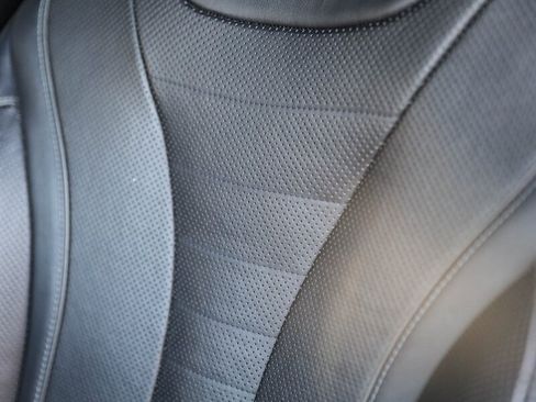 Used 2016 Mercedes-Benz S 550 Sedan image 34