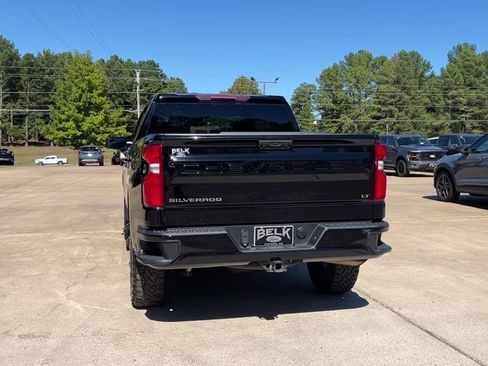 Used 2022 Chevrolet Silverado 1500 LT Trail Boss image 5