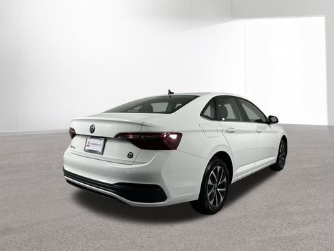 Used 2023 Volkswagen Jetta S image 34