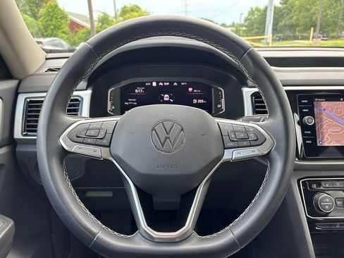 Used 2023 Volkswagen Atlas SEL AWD/4WD image 15