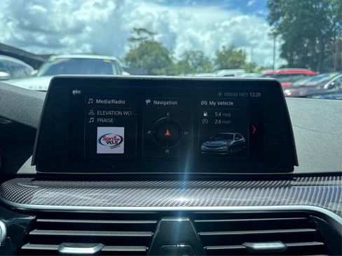 Used 2017 BMW 530i xDrive AWD/4WD image 13