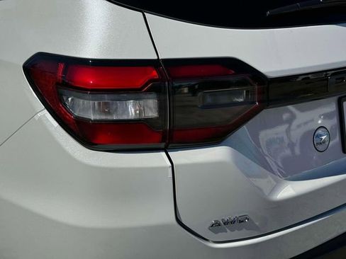 New 2025 Honda Pilot EX-L image 9