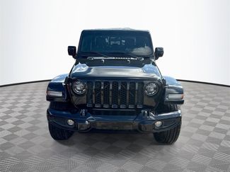 Used 2021 Jeep Gladiator Overland video 2