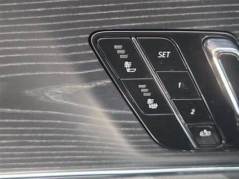 Used 2024 Cadillac Lyriq Sport AWD/4WD image 21