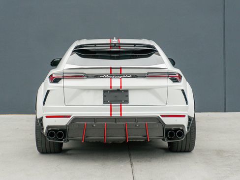Used 2021 Lamborghini Urus AWD/4WD image 8