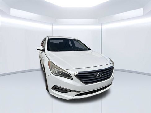 Used 2015 Hyundai Sonata SE w/ Option Group 02 FWD image 7