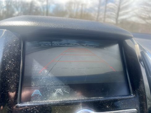 Used 2017 Chevrolet Cruze Premier image 22