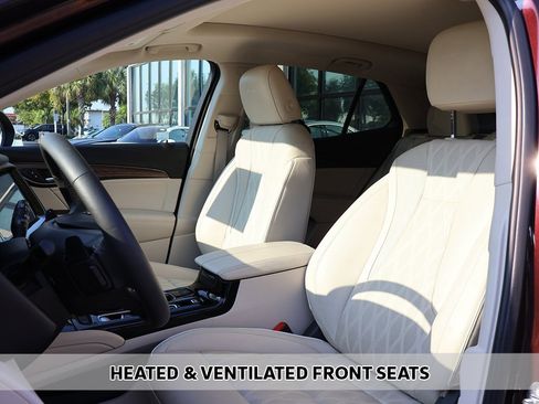 Used 2023 Buick Envision Avenir image 7