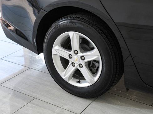 Used 2021 Chevrolet Malibu LS image 38