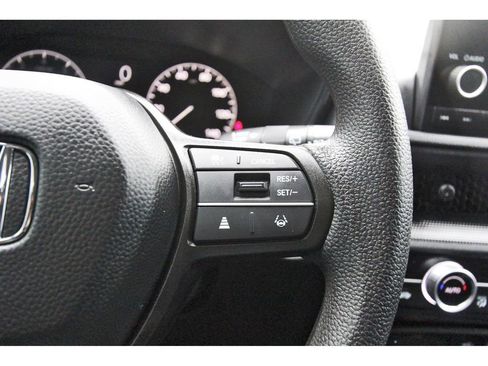 Used 2025 Honda CR-V EX image 16