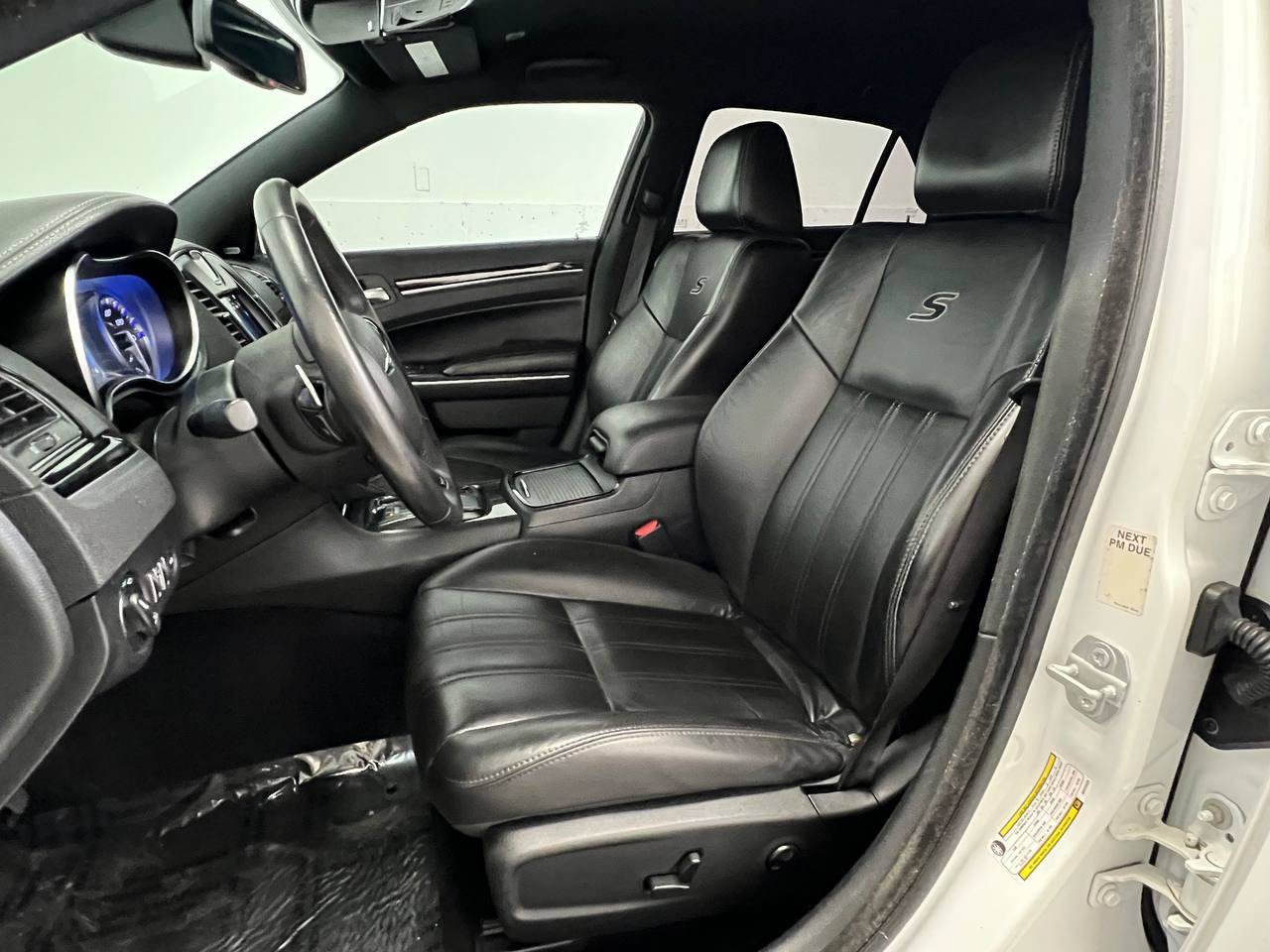 Used 2021 Chrysler 300 S RWD image 9