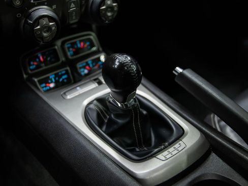 Used 2010 Chevrolet Camaro SS w/ LPO, Ground Effects Package image 33