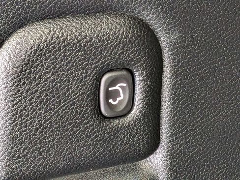 Used 2017 Jeep Grand Cherokee Altitude AWD/4WD image 32