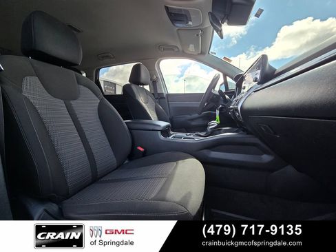 Used 2023 Kia Sorento LX FWD image 30