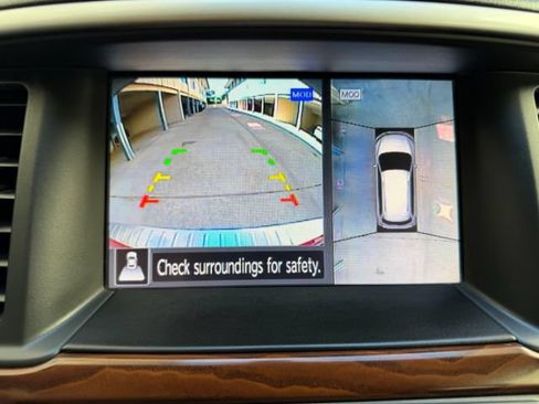 Used 2019 Nissan Pathfinder Platinum AWD/4WD image 22