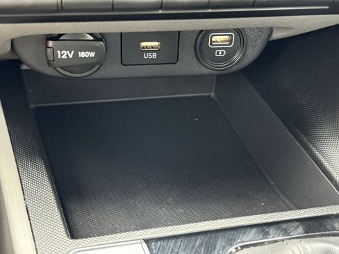 Certified 2023 Hyundai Elantra SEL FWD image 24
