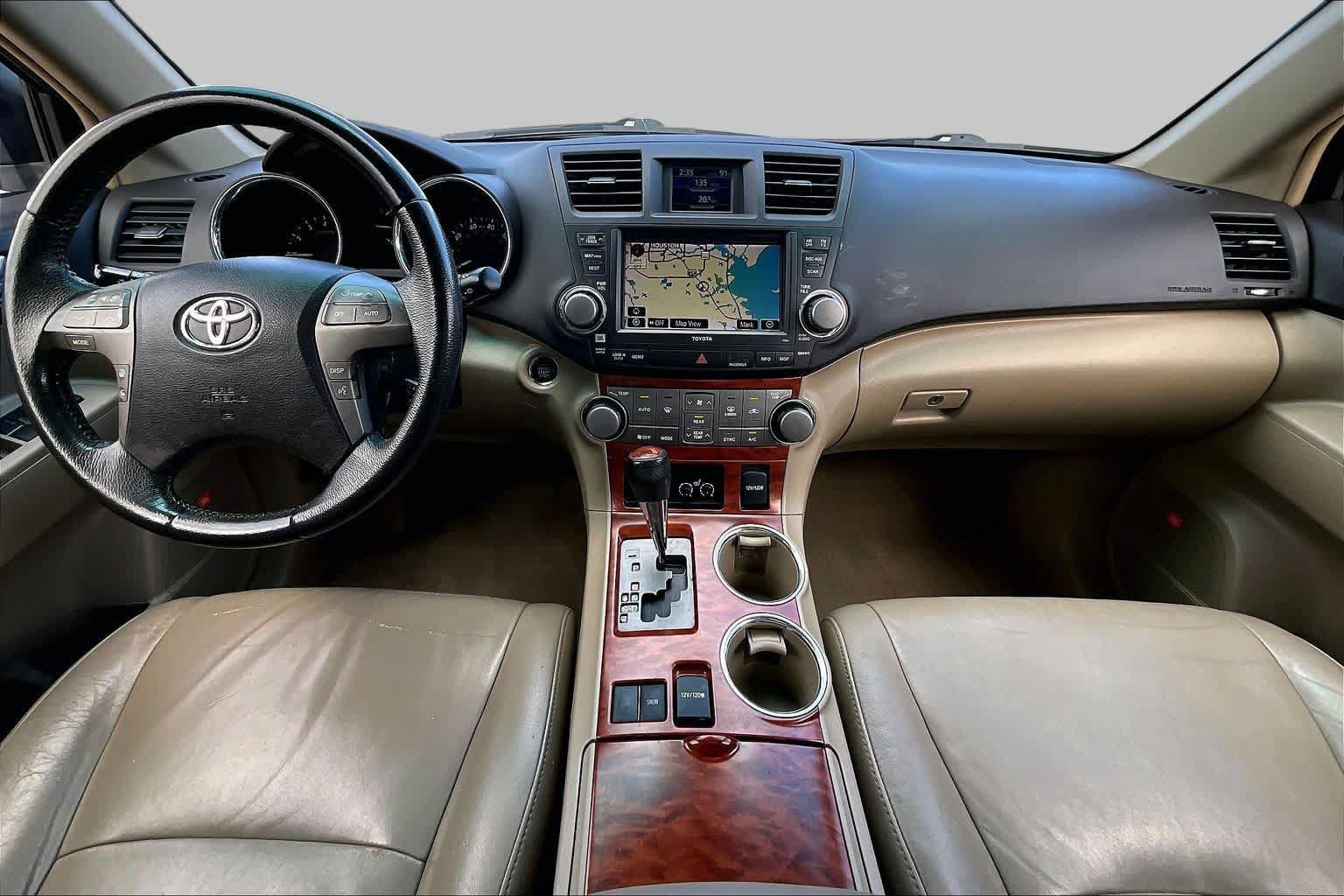 Used 2010 Toyota Highlander Limited w/ Extra Value Pkg 8 FWD image 10
